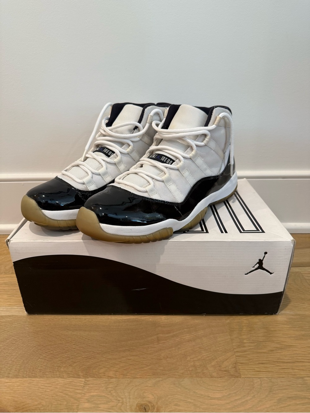 Air Jordan 11 Retro Concord 2011